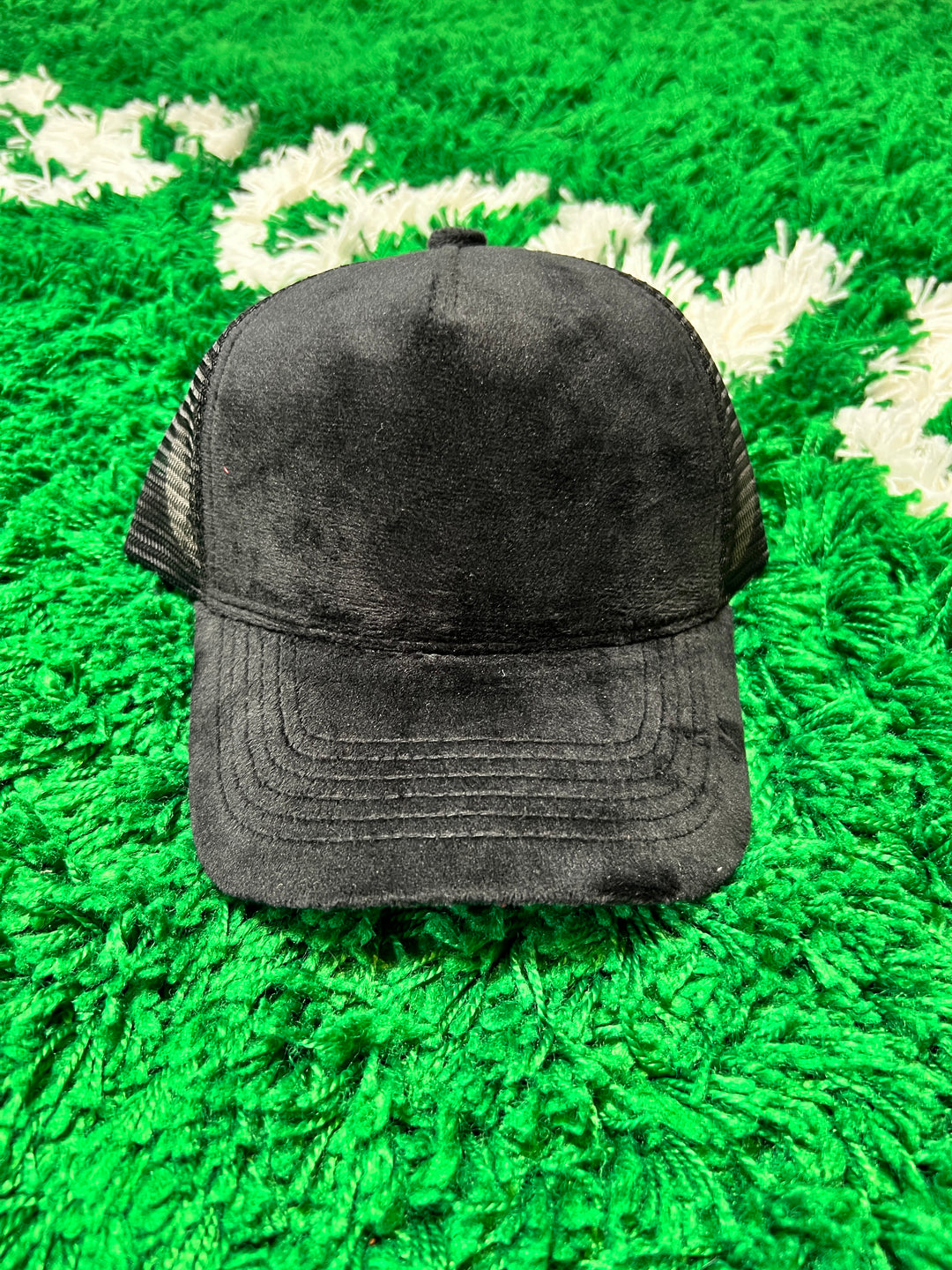 VELVET ANGEL TRUCKER HAT Black